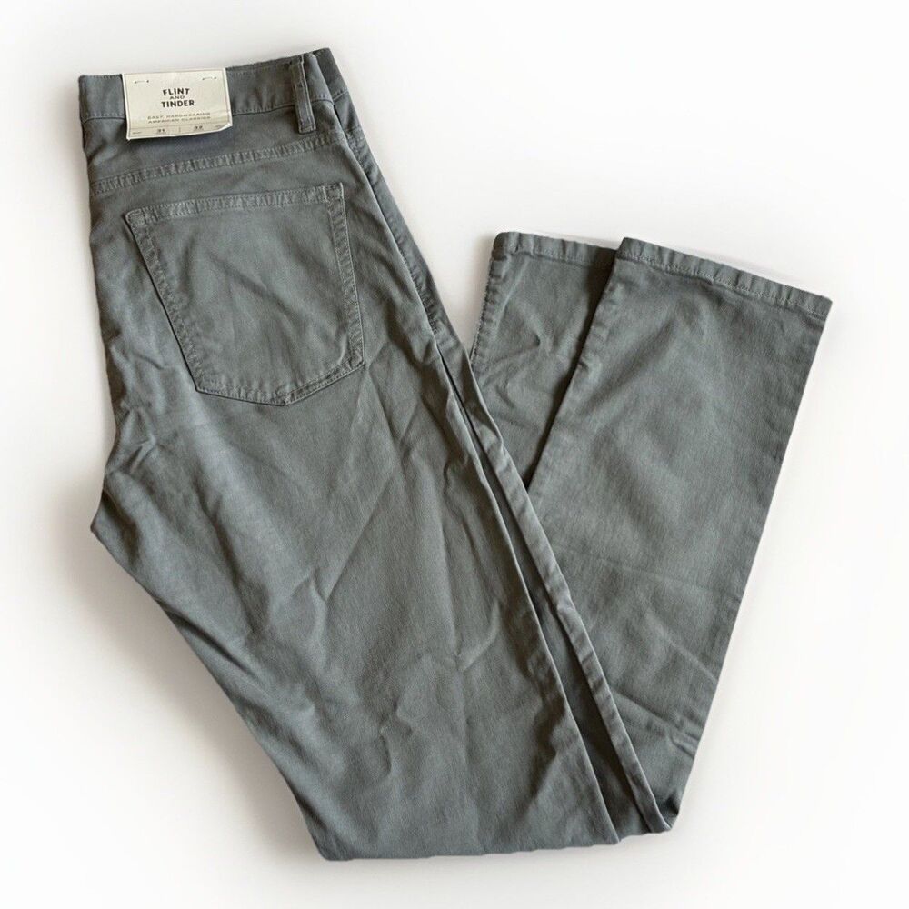NWT Flint and Tinder 365 Slim Fit Chino Pants Men's Size 31x32, Gray